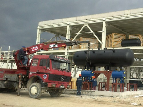 BAYRAK  kiralık vinç oto araç kurtarma Konya