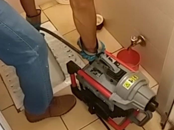 KON TESİSAT; Konyada lavabo açma gider açma,tuvalet tıkanıklığı Açma, lavabo tıkanıklığı