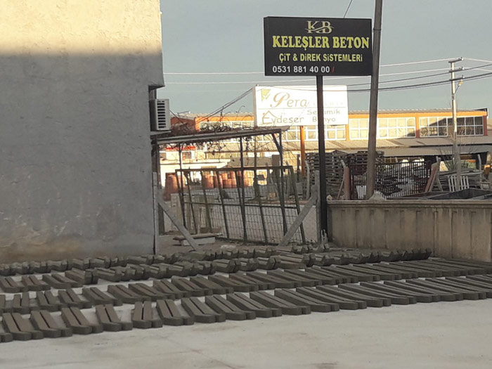 KELEŞLER; Konya beton çit direği, beton çit direği montajı, panel çit, tarla bahçe tel örgü yapımı,